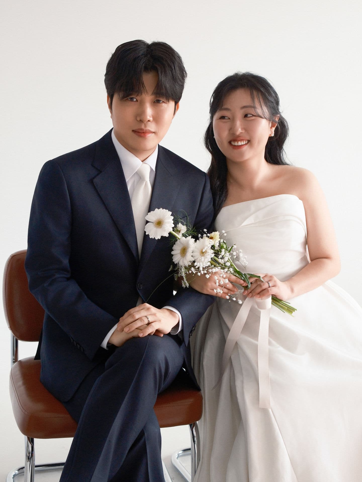 백기성과 박유진 일러스트